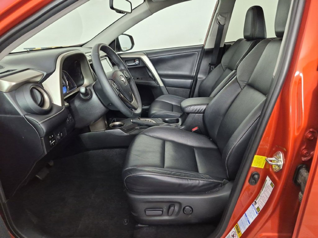 Used 2015 Toyota RAV4 Limited AWD/4WD image 16