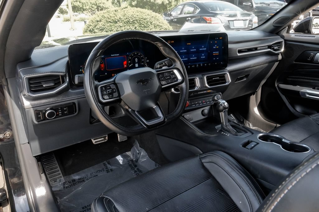 Used 2025 Ford Mustang GT Premium RWD image 11