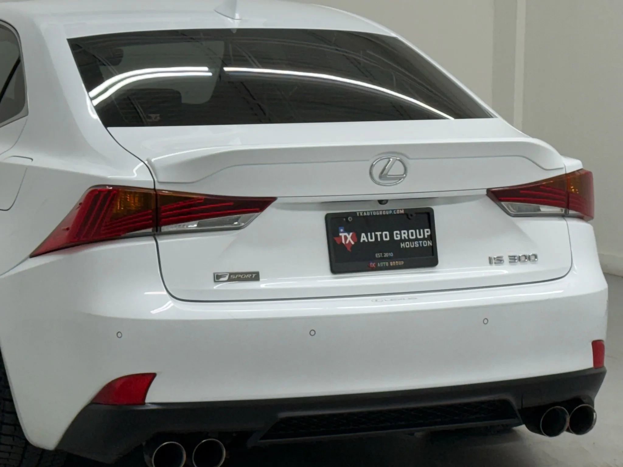 Used 2019 Lexus IS 300 F Sport w/ F Sport Package image 40