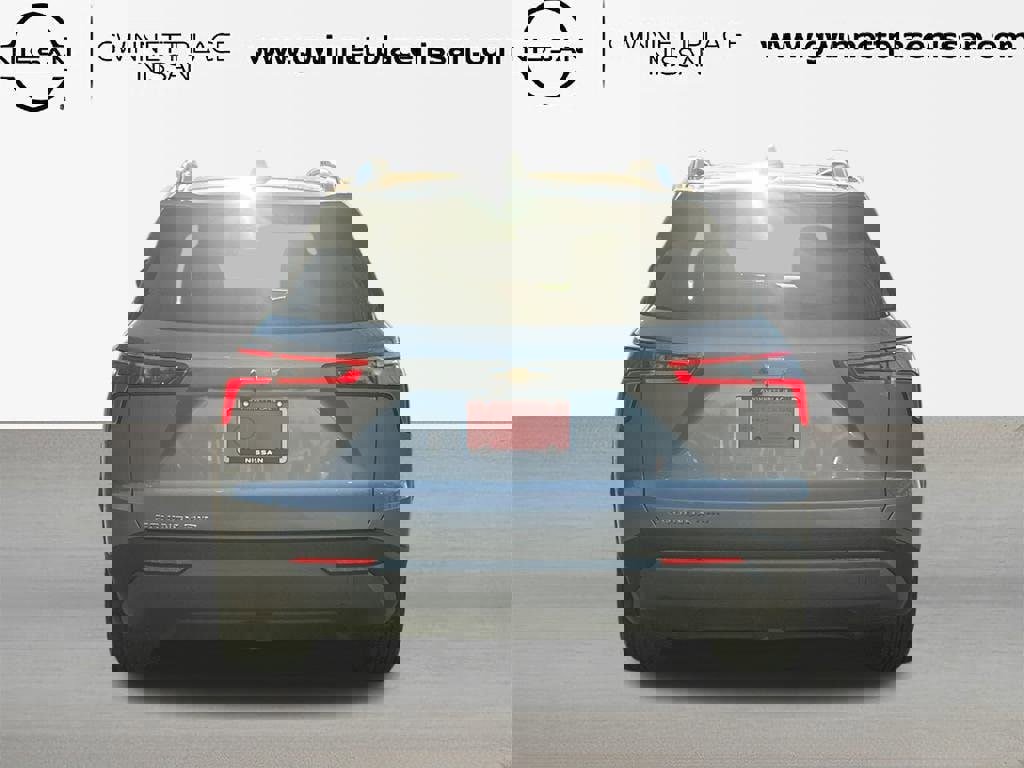 Used 2025 Chevrolet Equinox LT w/ Convenience Package II image 6