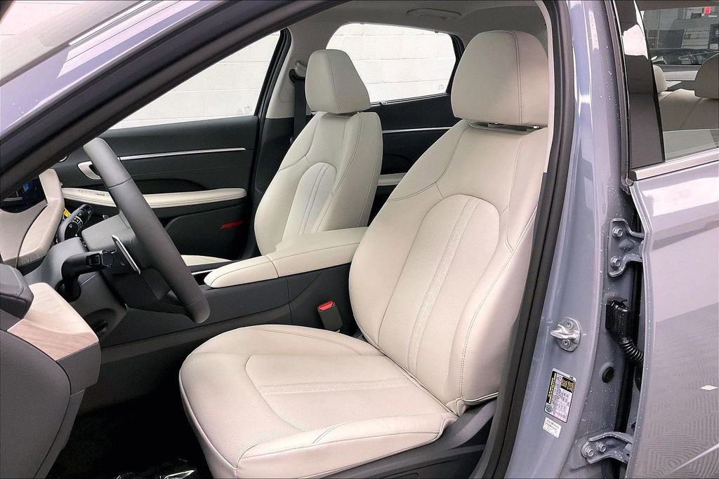 New 2026 Hyundai Sonata Limited image 9