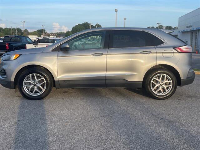 Used 2024 Ford Edge SEL image 4