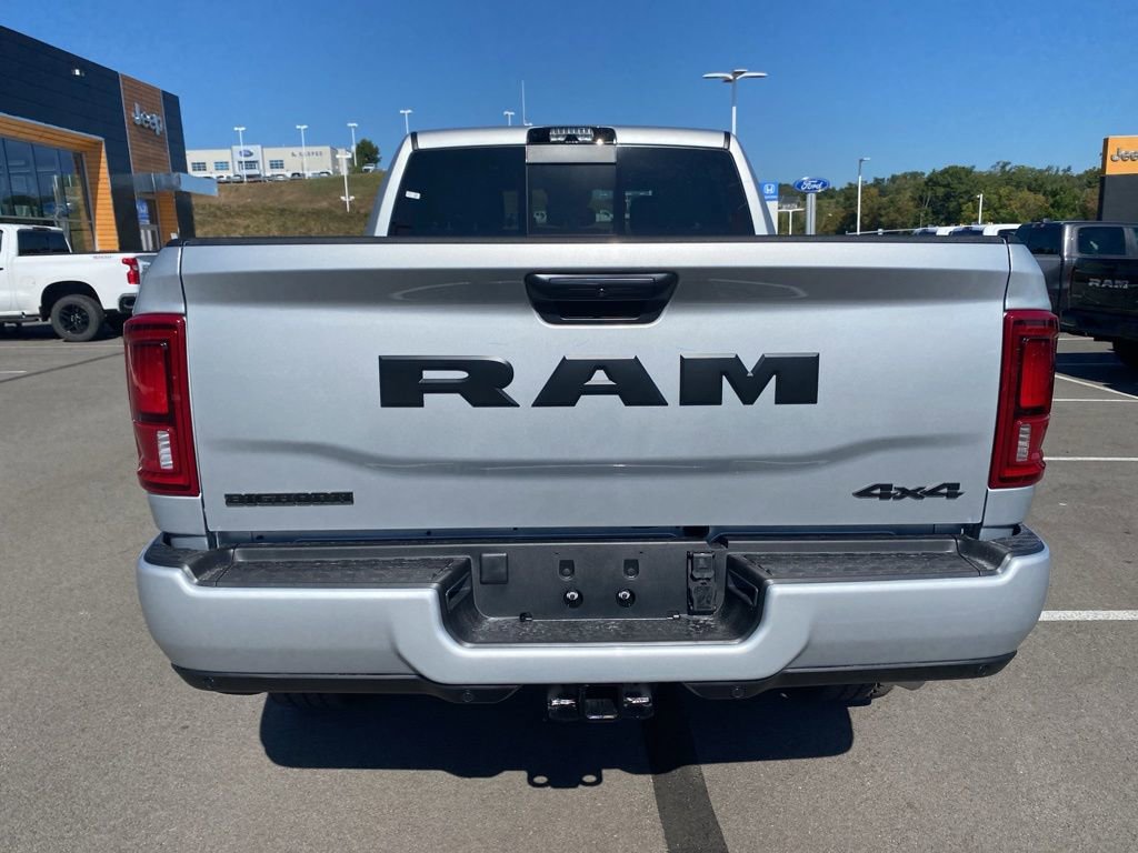 New 2026 RAM 2500 Big Horn AWD/4WD image 4