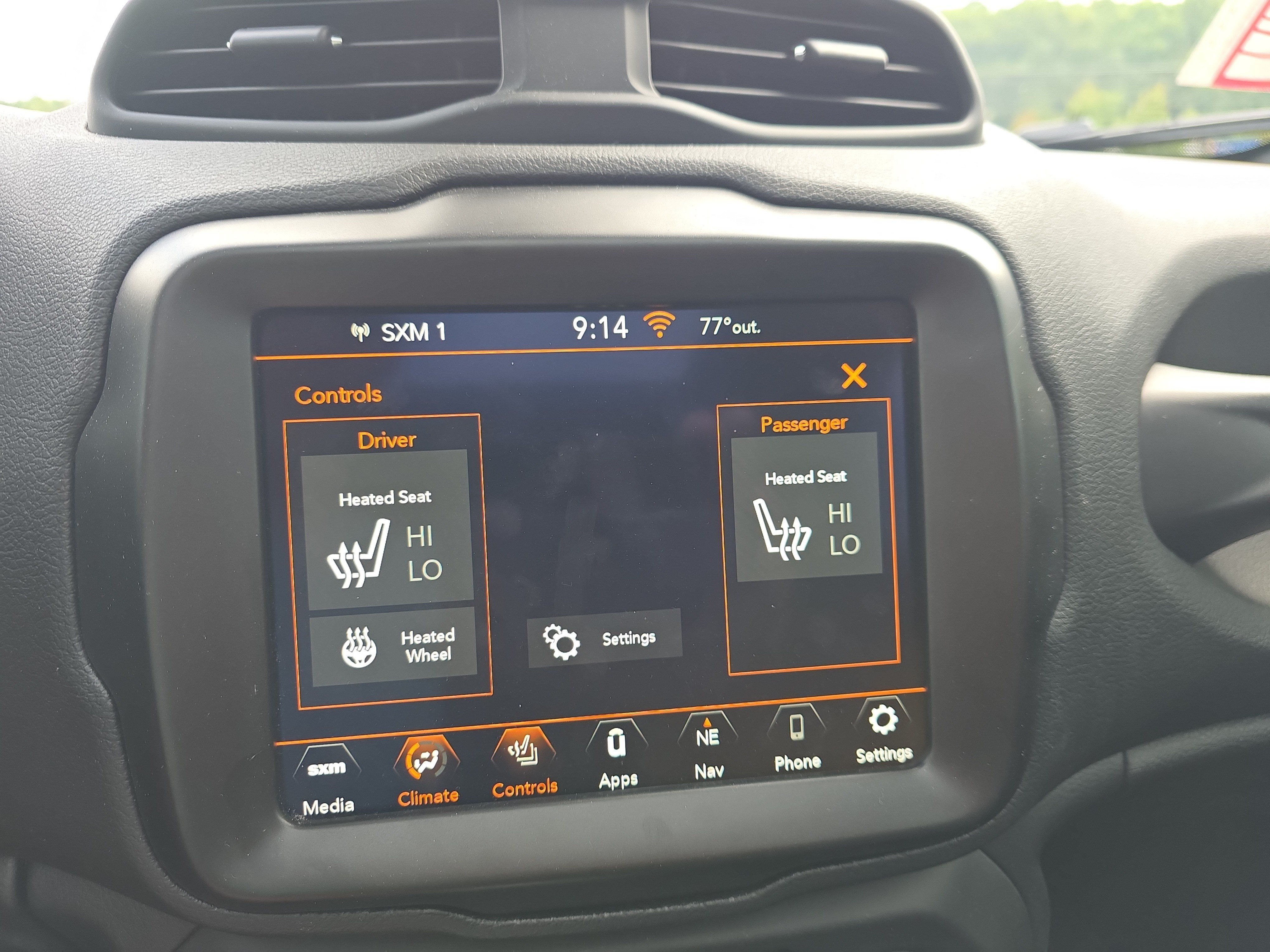Used 2023 Jeep Renegade Trailhawk w/ Sun/Sound Group AWD/4WD image 39