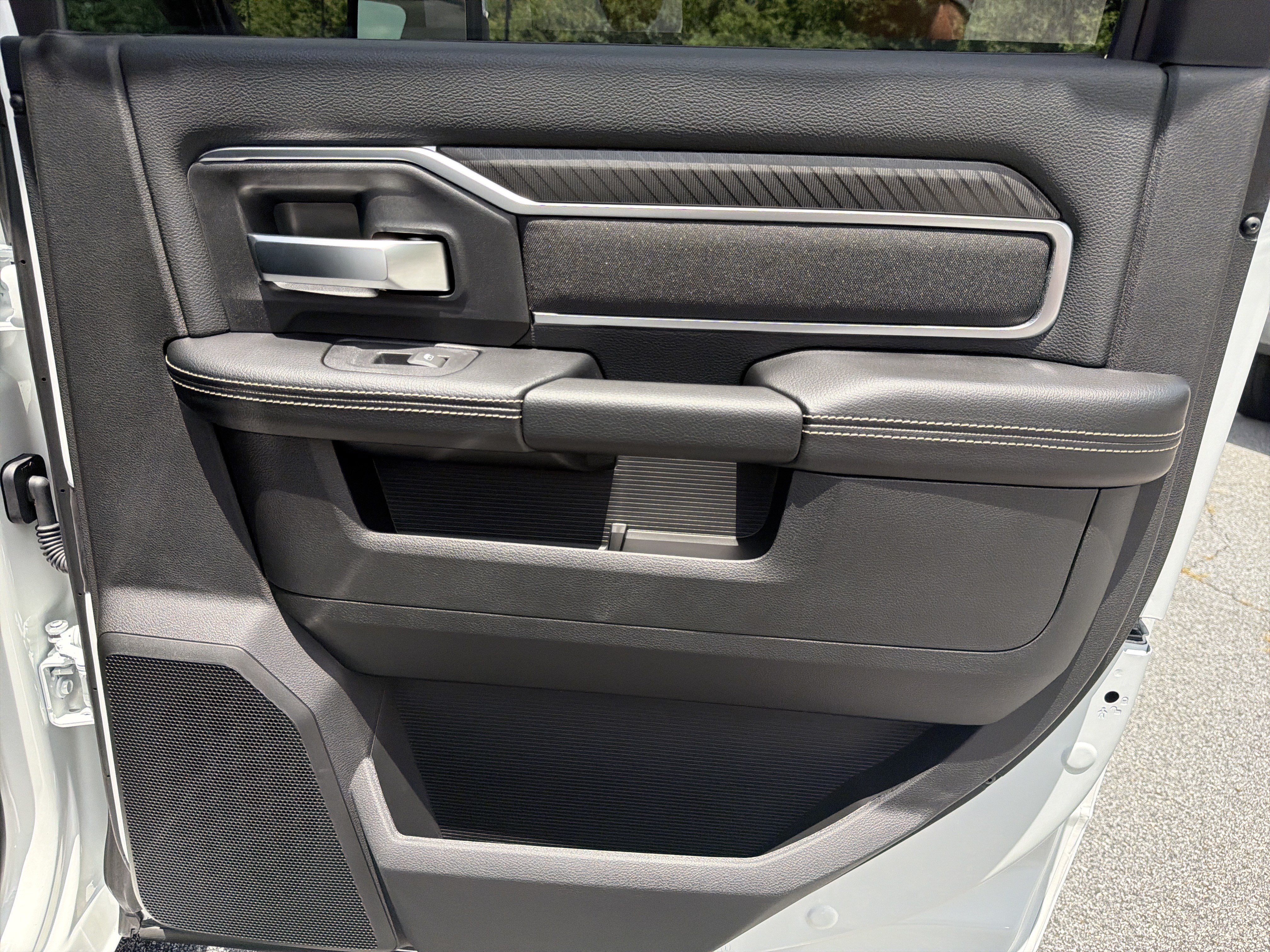New 2026 RAM 3500 Big Horn AWD/4WD image 19