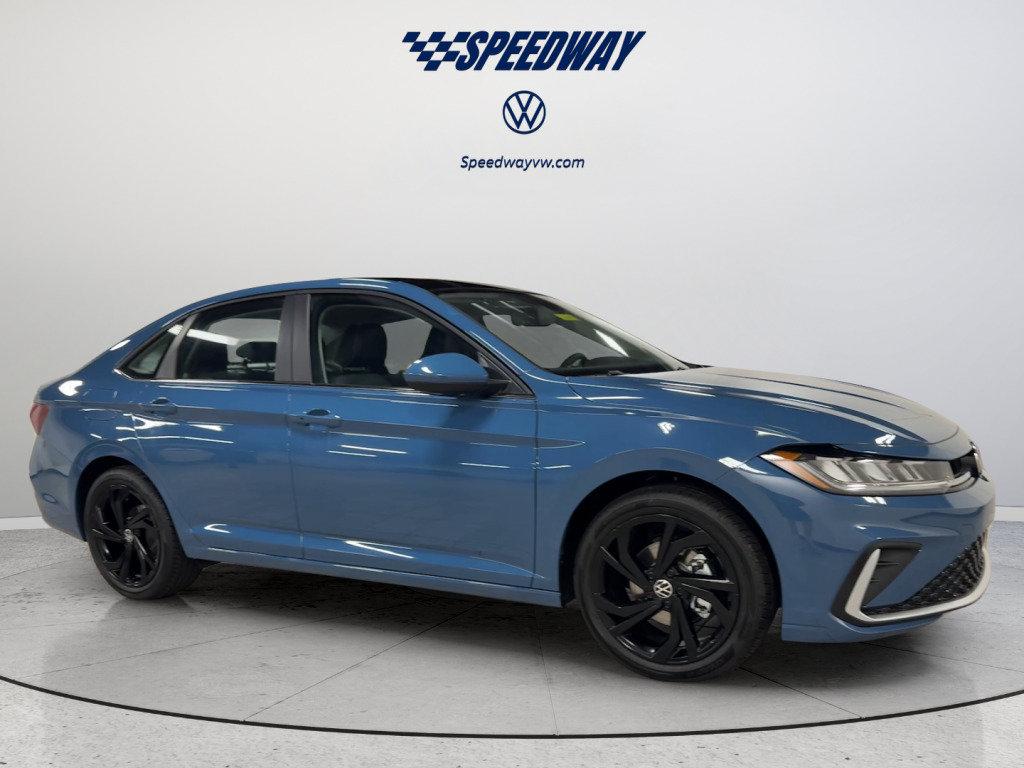 New 2026 Volkswagen Jetta SE FWD image 3