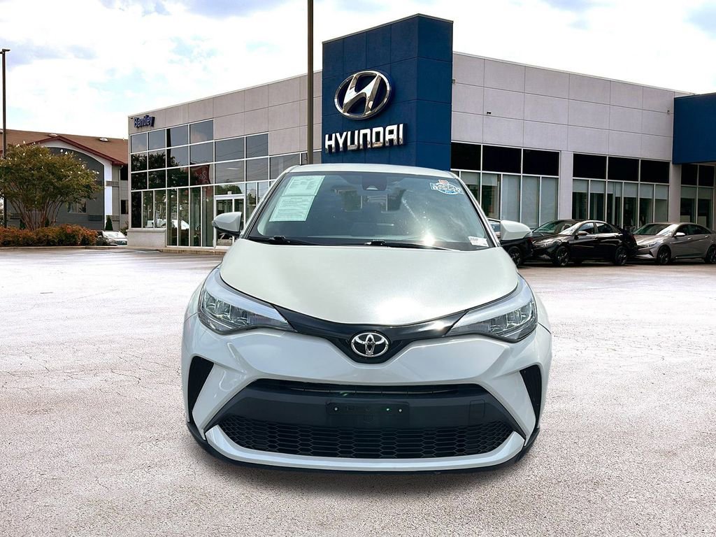 Used 2021 Toyota C-HR LE image 8