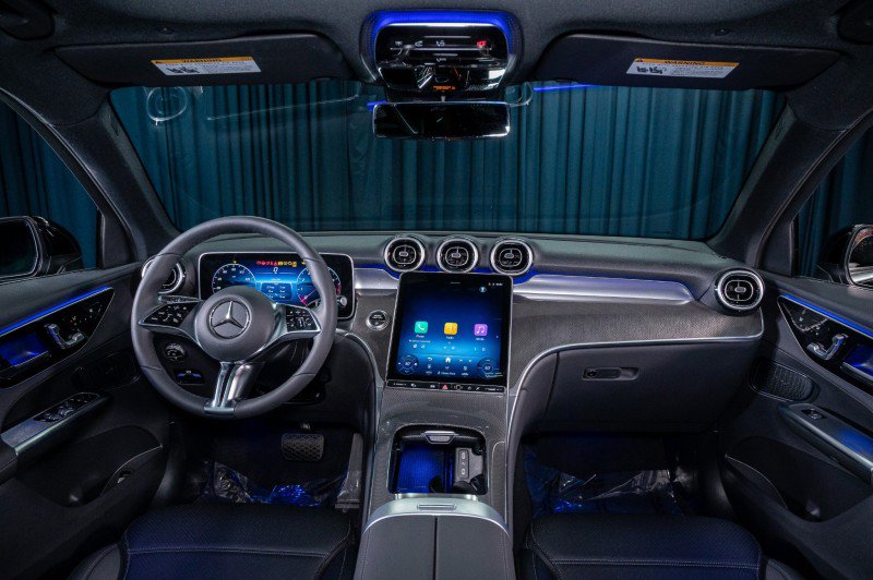 Certified 2026 Mercedes-Benz GLC 300 image 13