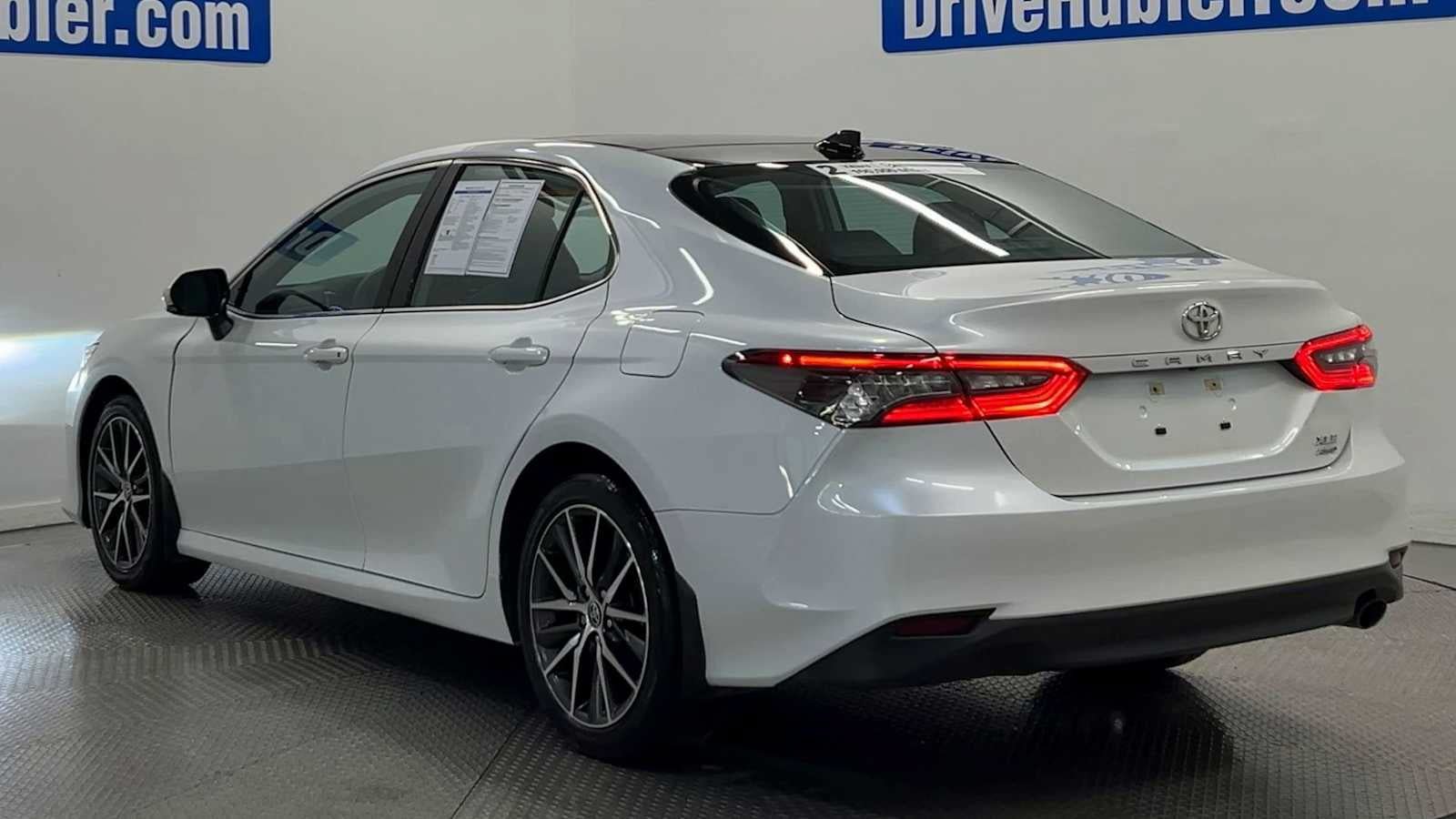 Used 2022 Toyota Camry XLE AWD/4WD image 6