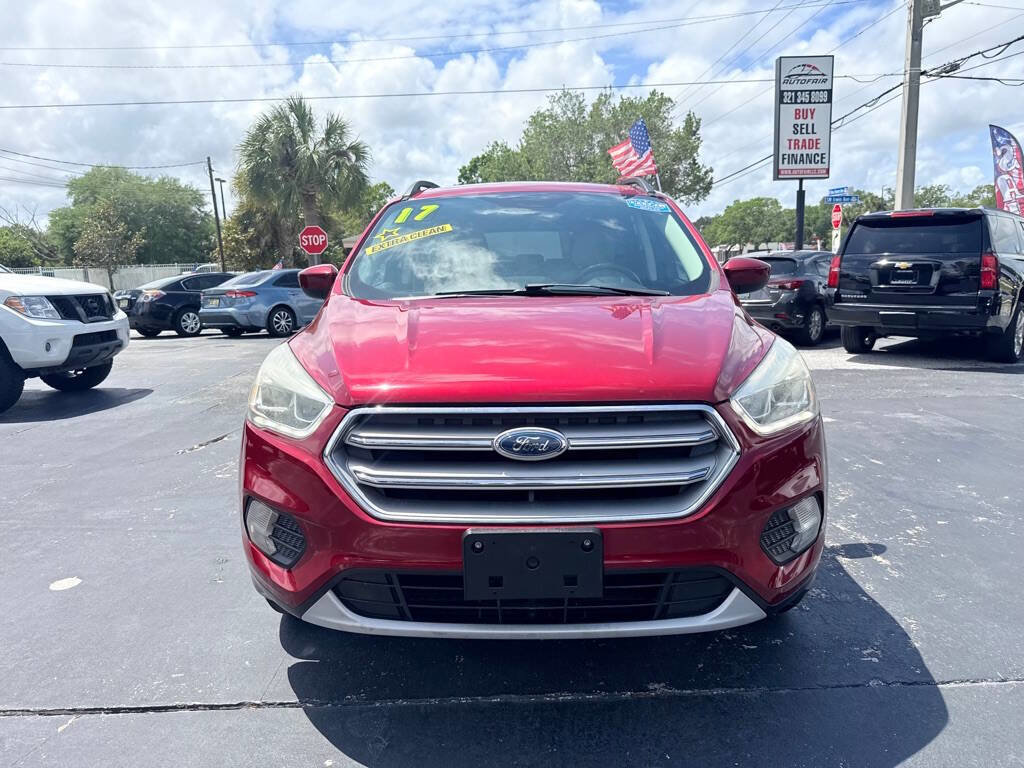 Used 2017 Ford Escape SE w/ SE Leather Comfort Package AWD/4WD image 2