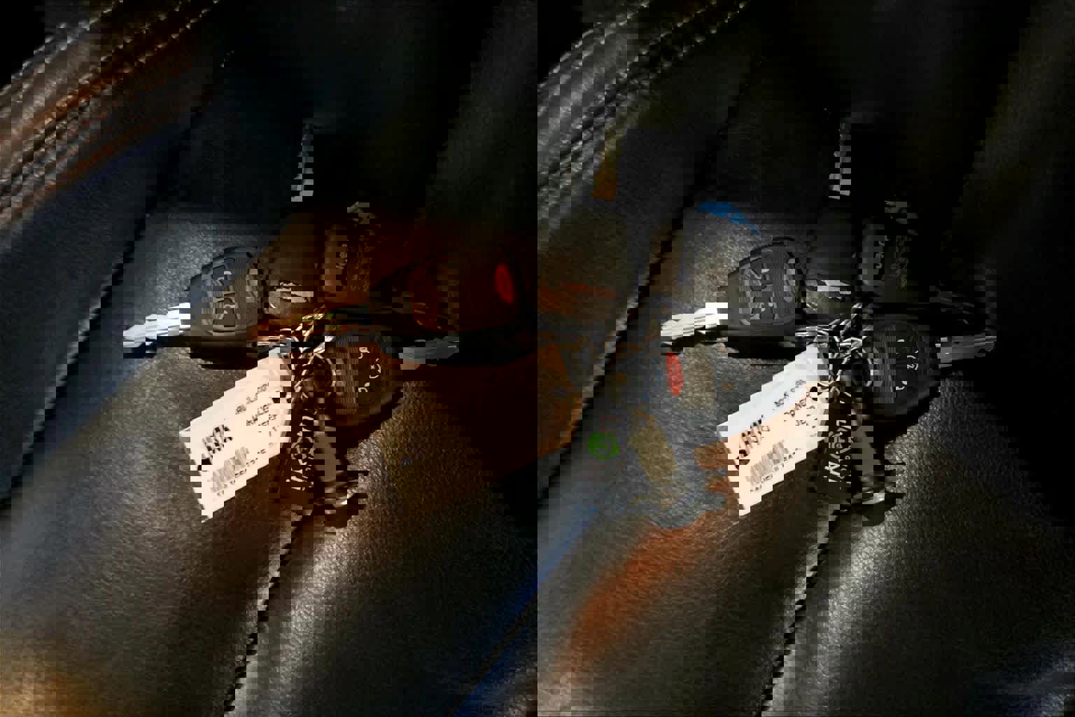 Used 2017 Jeep Wrangler Unlimited Sahara w/ Connectivity Group image 14