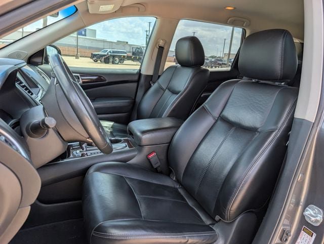 Used 2015 Nissan Pathfinder SL w/ SL Tech Package FWD image 24