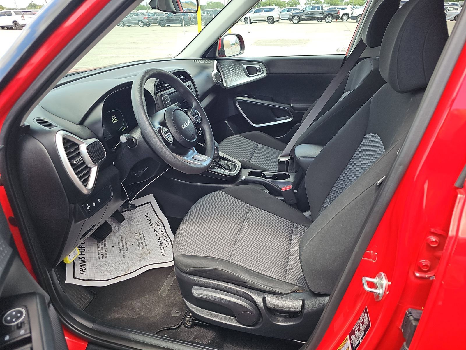 Used 2024 Kia Soul LX w/ Option Group 015 FWD image 3