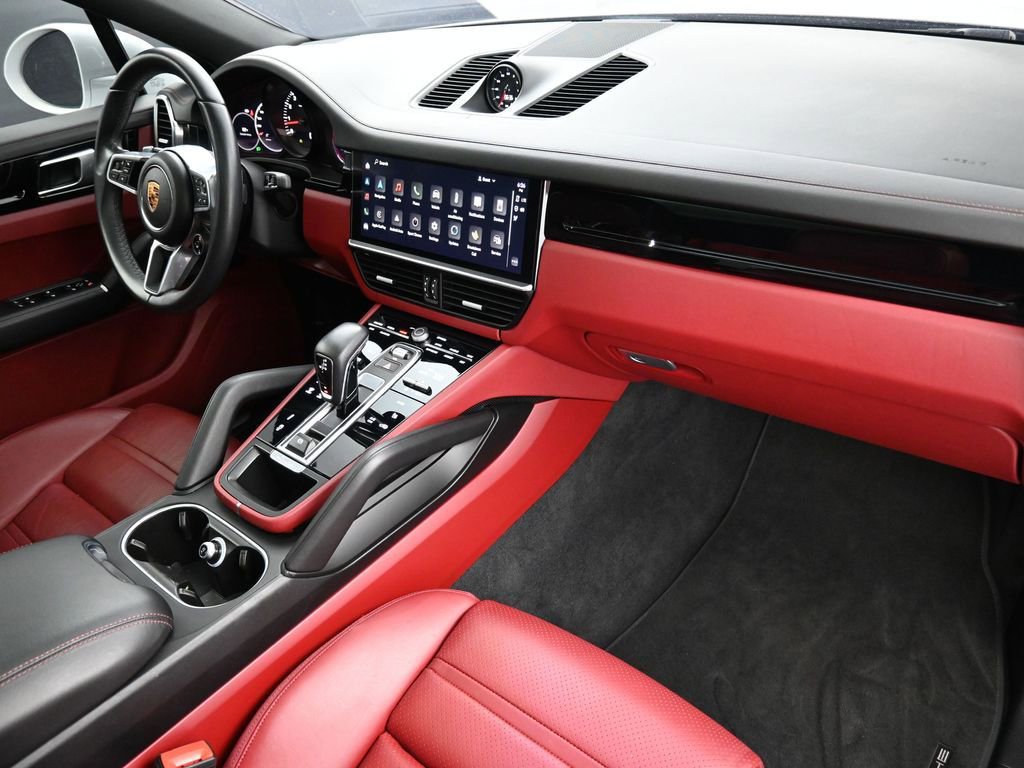 Certified 2022 Porsche Cayenne Coupe AWD/4WD image 31