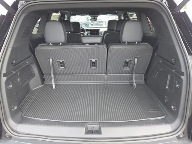 New 2026 GMC Acadia Elevation w/ Elevation Premium Package AWD/4WD image 26
