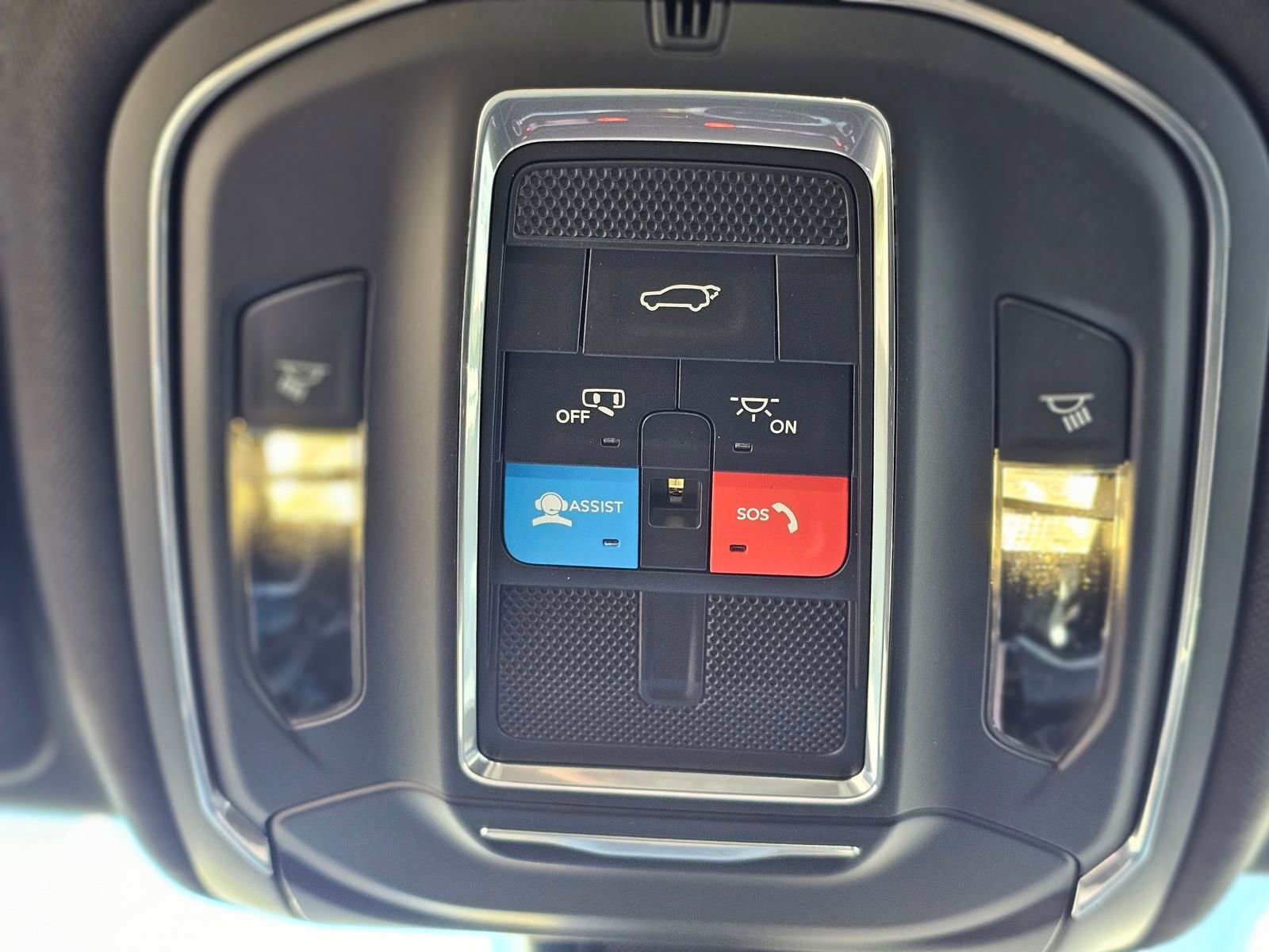 New 2026 Jeep Grand Cherokee Altitude image 18