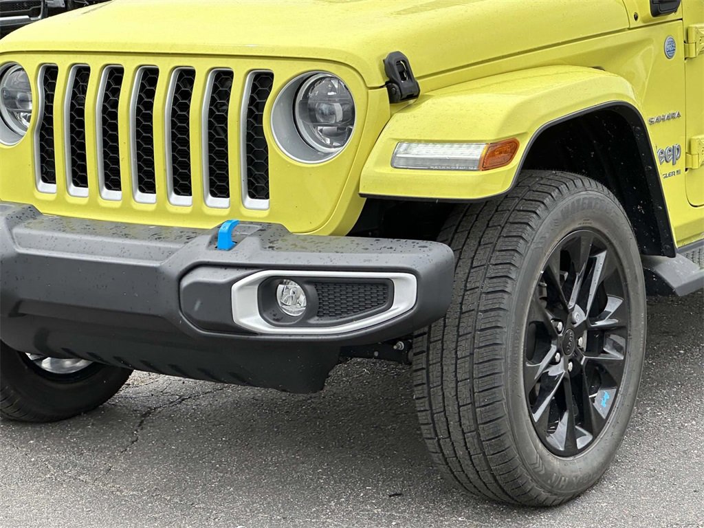 Used 2023 Jeep Wrangler Unlimited Sahara w/ Cold Weather Group image 8