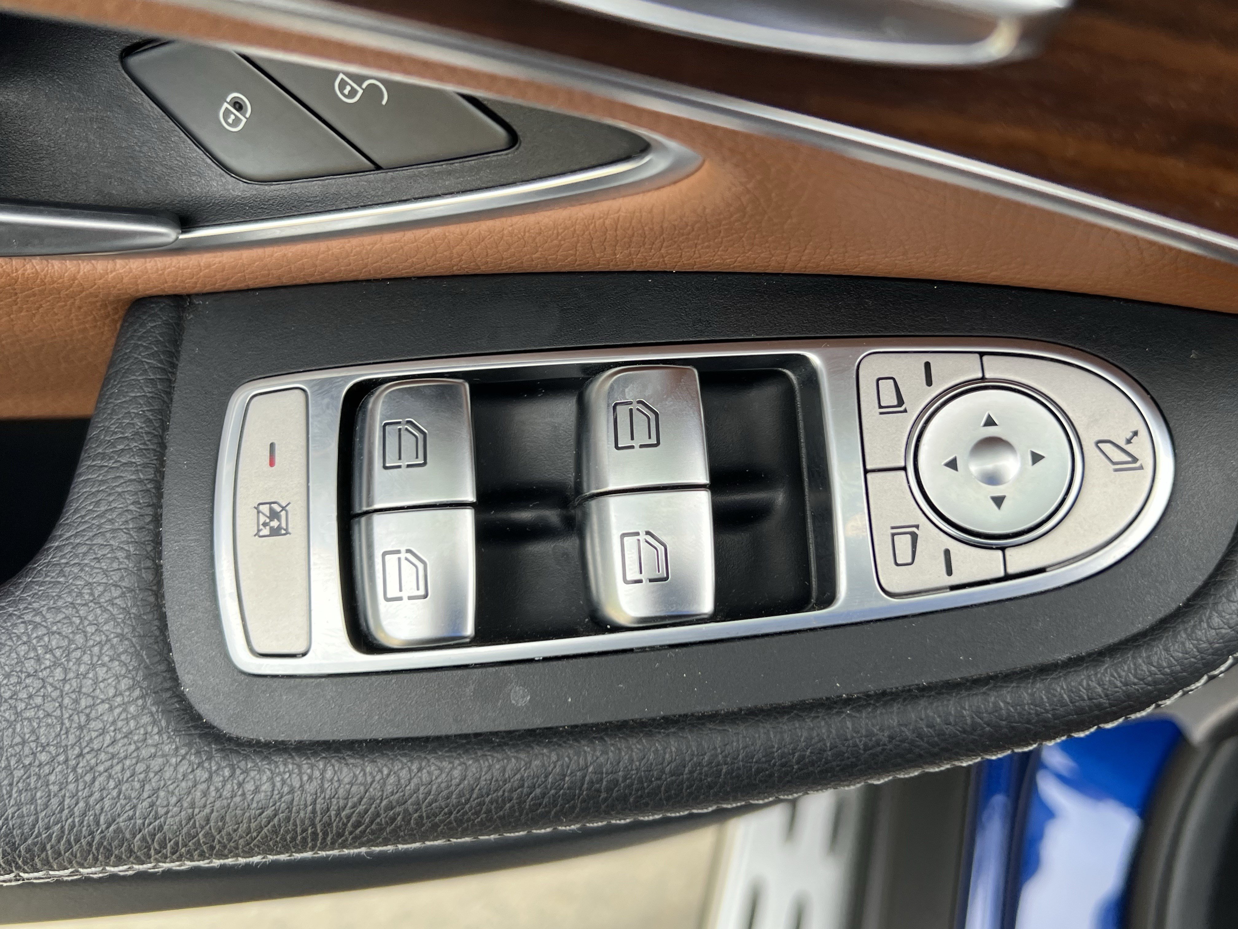 Certified 2020 Mercedes-Benz GLC 43 AMG 4MATIC image 15