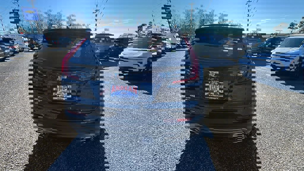 Used 2023 Cadillac XT4 Premium Luxury w/ Enhanced Visibility Package image 7