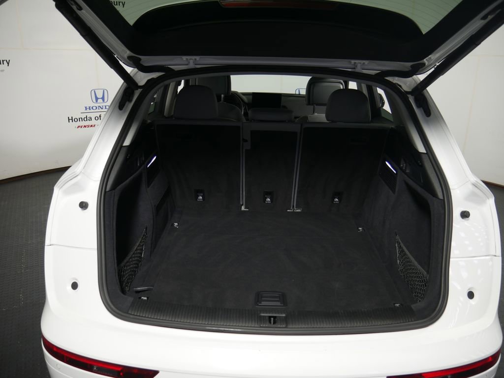 Used 2021 Audi Q5 2.0T Premium w/ Convenience Package image 6