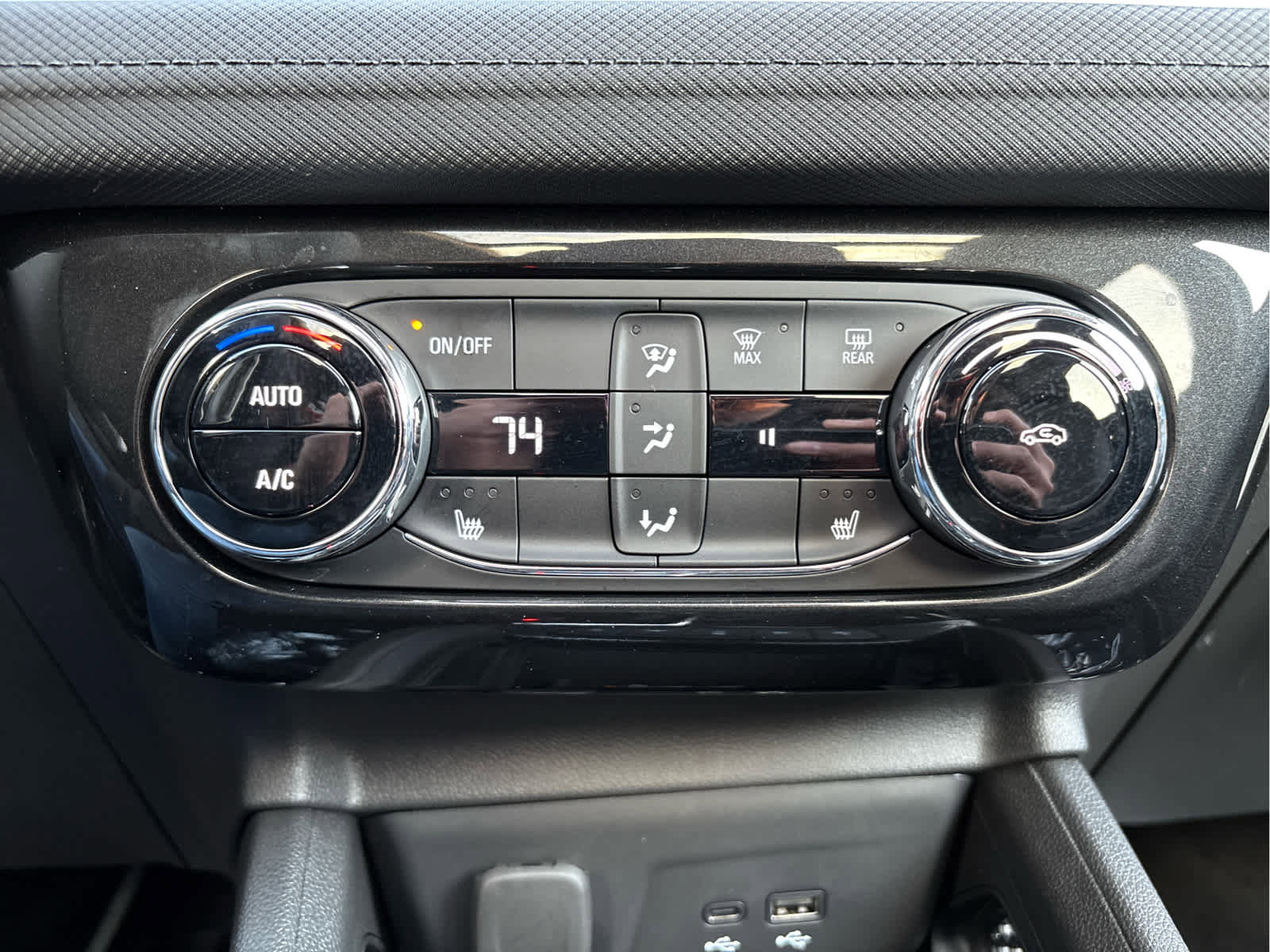 Used 2026 Chevrolet TrailBlazer LT w/ Convenience Package FWD image 22