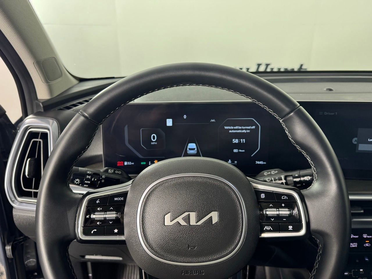 Used 2025 Kia Sorento SX image 23