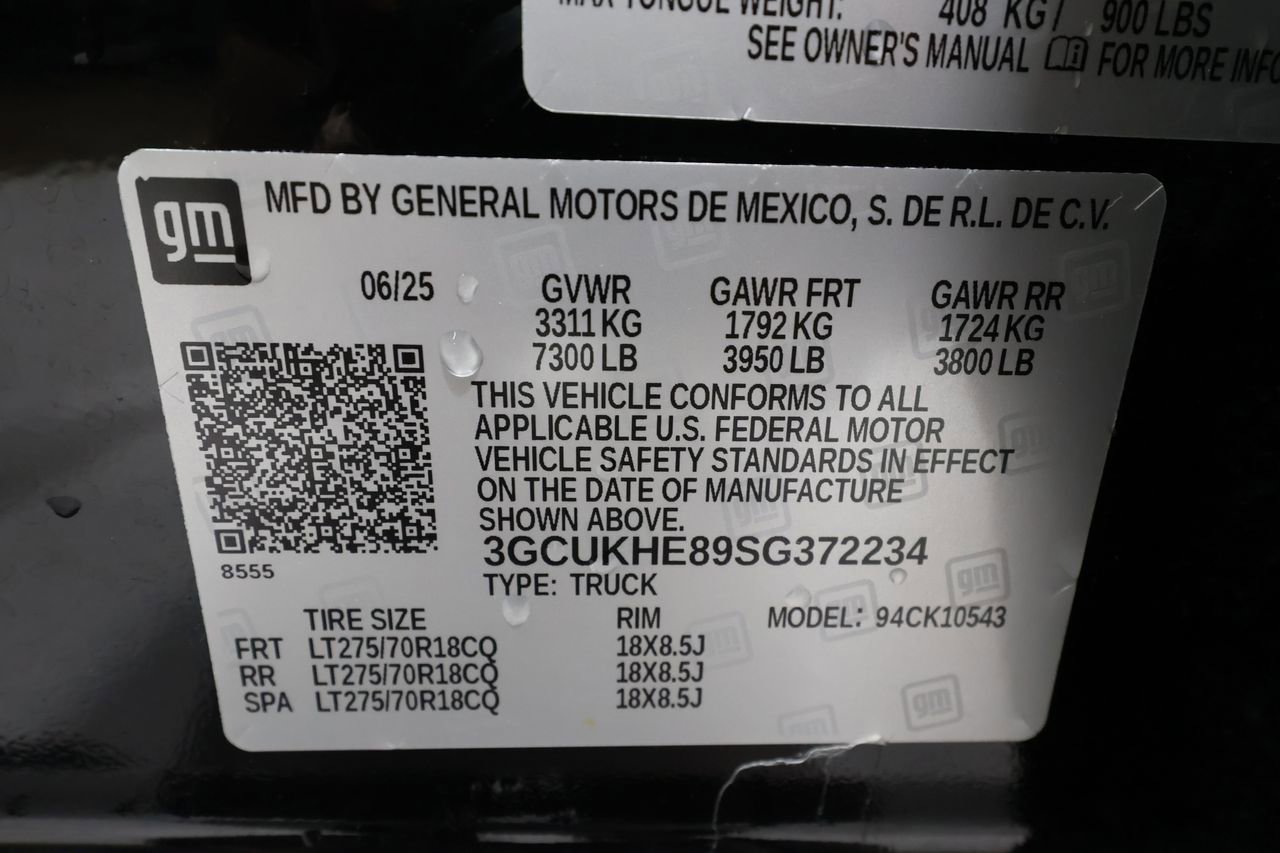 Used 2025 Chevrolet Silverado 1500 ZR2 w/ Technology Package image 35