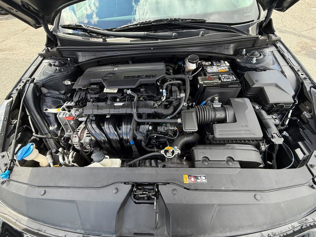 Used 2023 Hyundai Elantra SEL w/ Convenience Package image 26