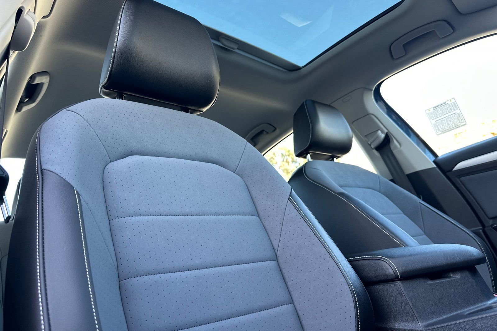 New 2026 Volkswagen Jetta SE FWD image 14