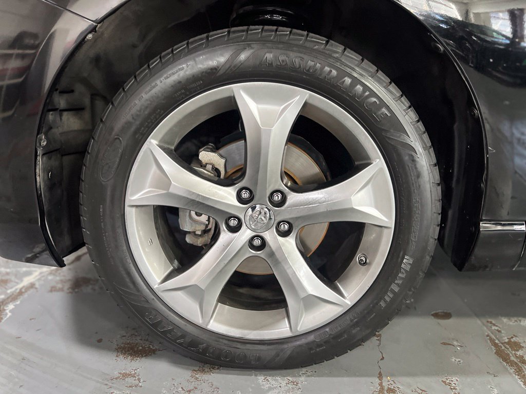 Used 2010 Toyota Venza AWD image 9
