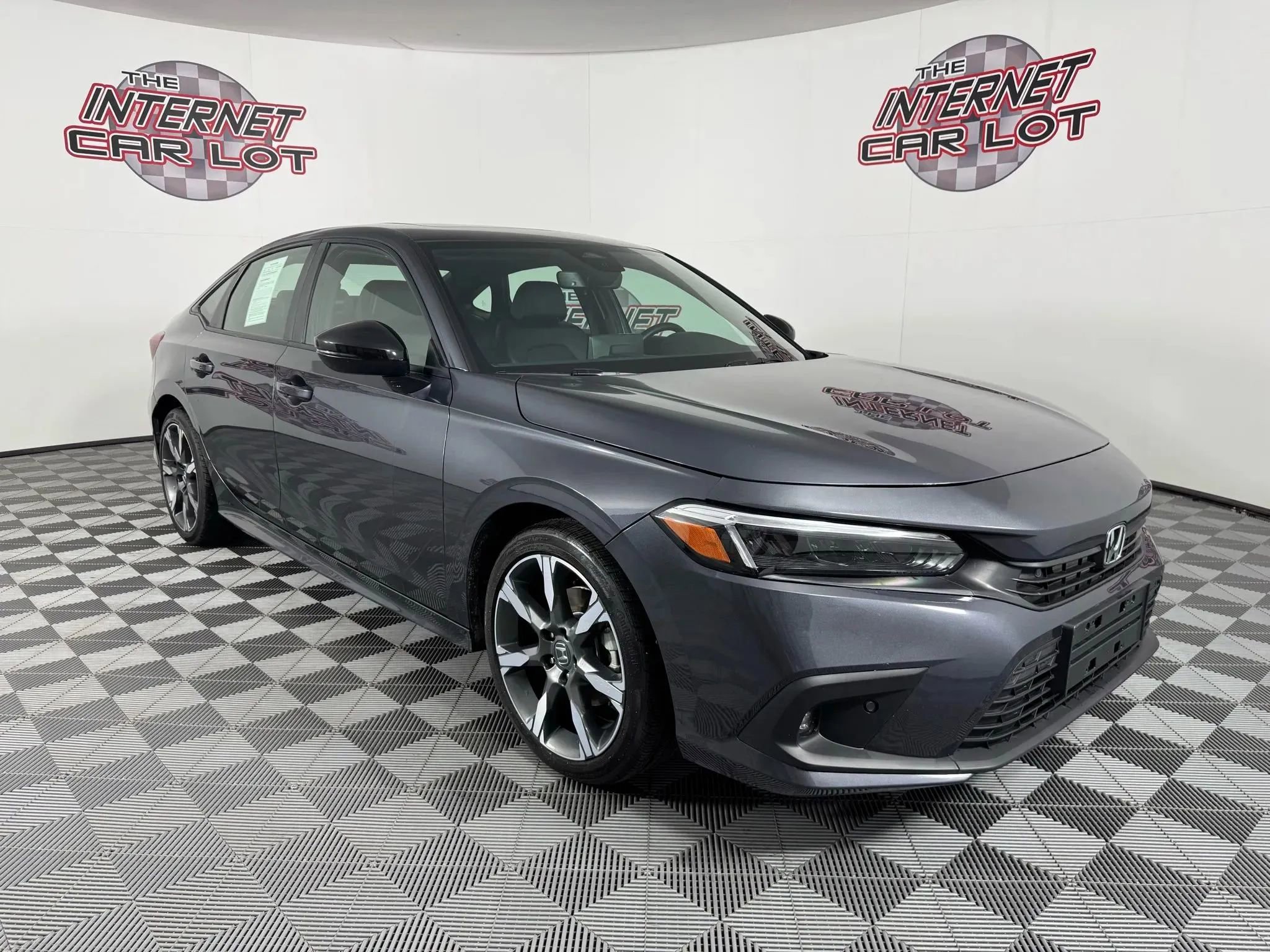 Used 2025 Honda Civic Sport Touring image 9