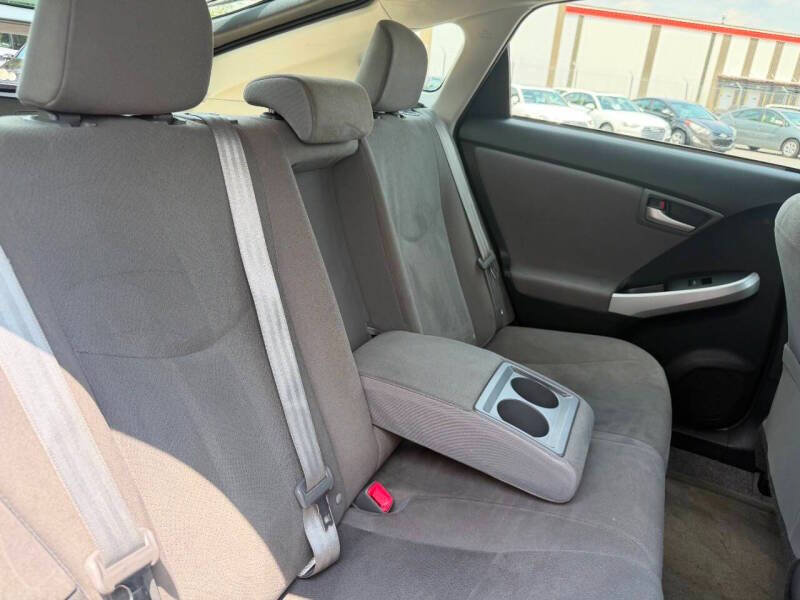 Used 2014 Toyota Prius Two FWD image 28