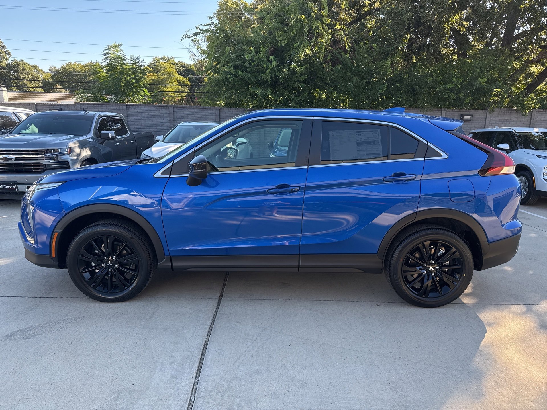 New 2025 Mitsubishi Eclipse Cross LE image 4