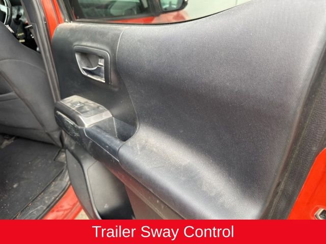 Used 2017 Toyota Tacoma TRD Off-Road image 29