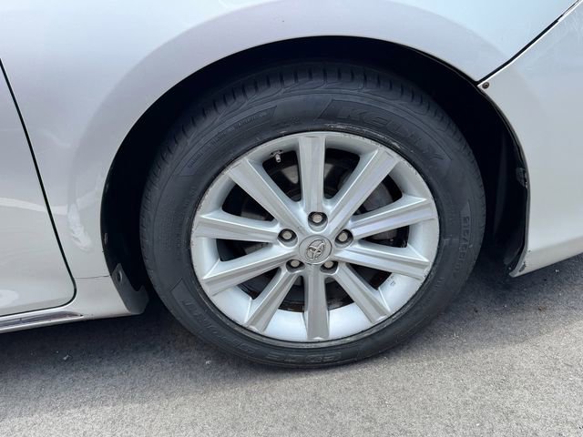 Used 2013 Toyota Camry XLE w/ Leather Pkg FWD image 18