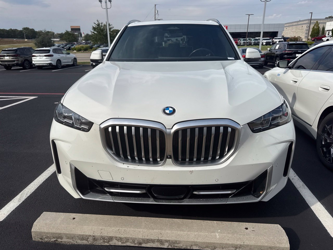 Used 2025 BMW X5 xDrive40i w/ Parking Assistance Package AWD/4WD image 7
