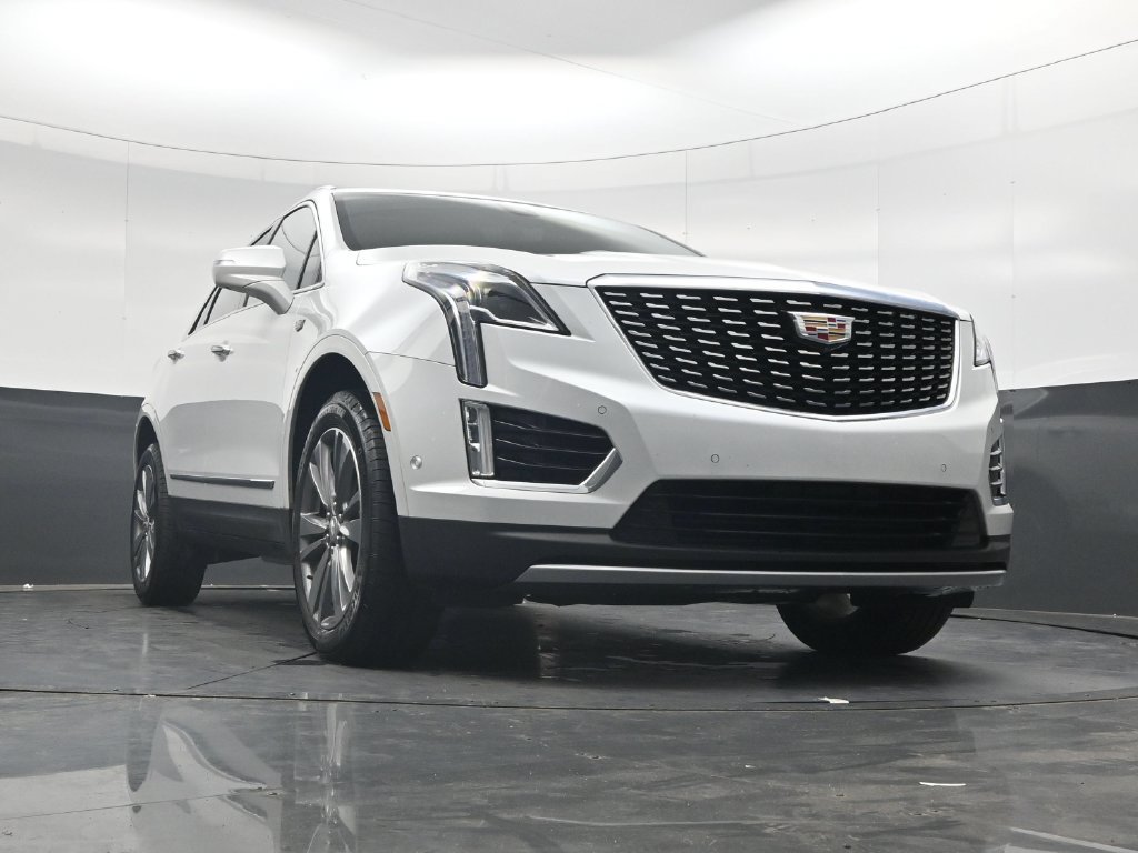 Used 2024 Cadillac XT5 Premium Luxury w/ Technology Package FWD image 27