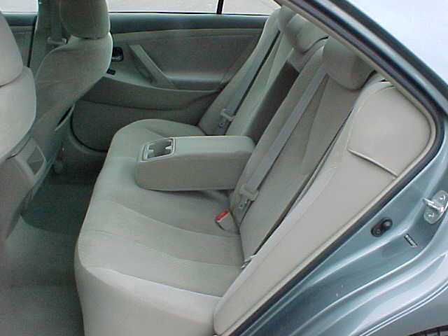 Used 2009 Toyota Camry LE FWD image 12