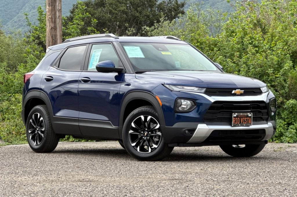 Certified 2023 Chevrolet TrailBlazer LT w/ Convenience Package image 2