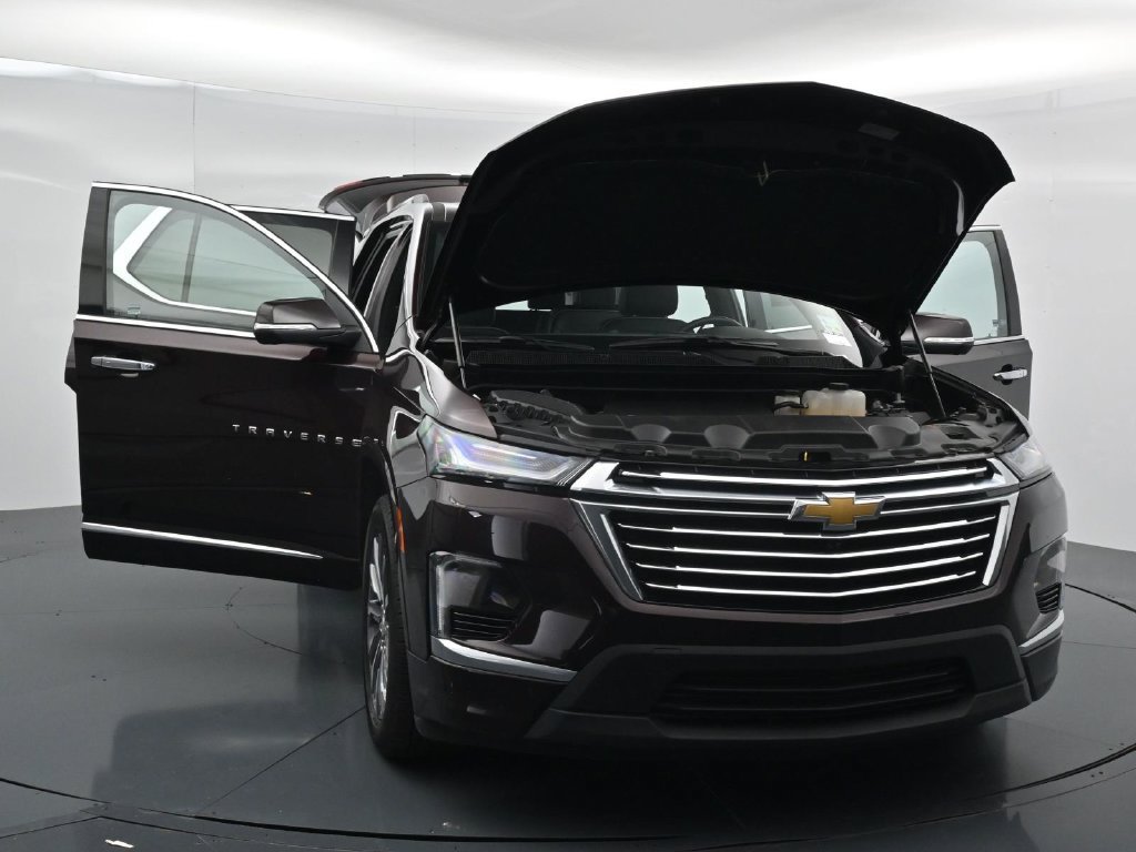 Used 2023 Chevrolet Traverse Premier FWD image 35