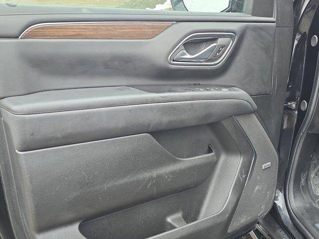 Used 2024 Chevrolet Suburban High Country w/ Advanced Technology Package image 17