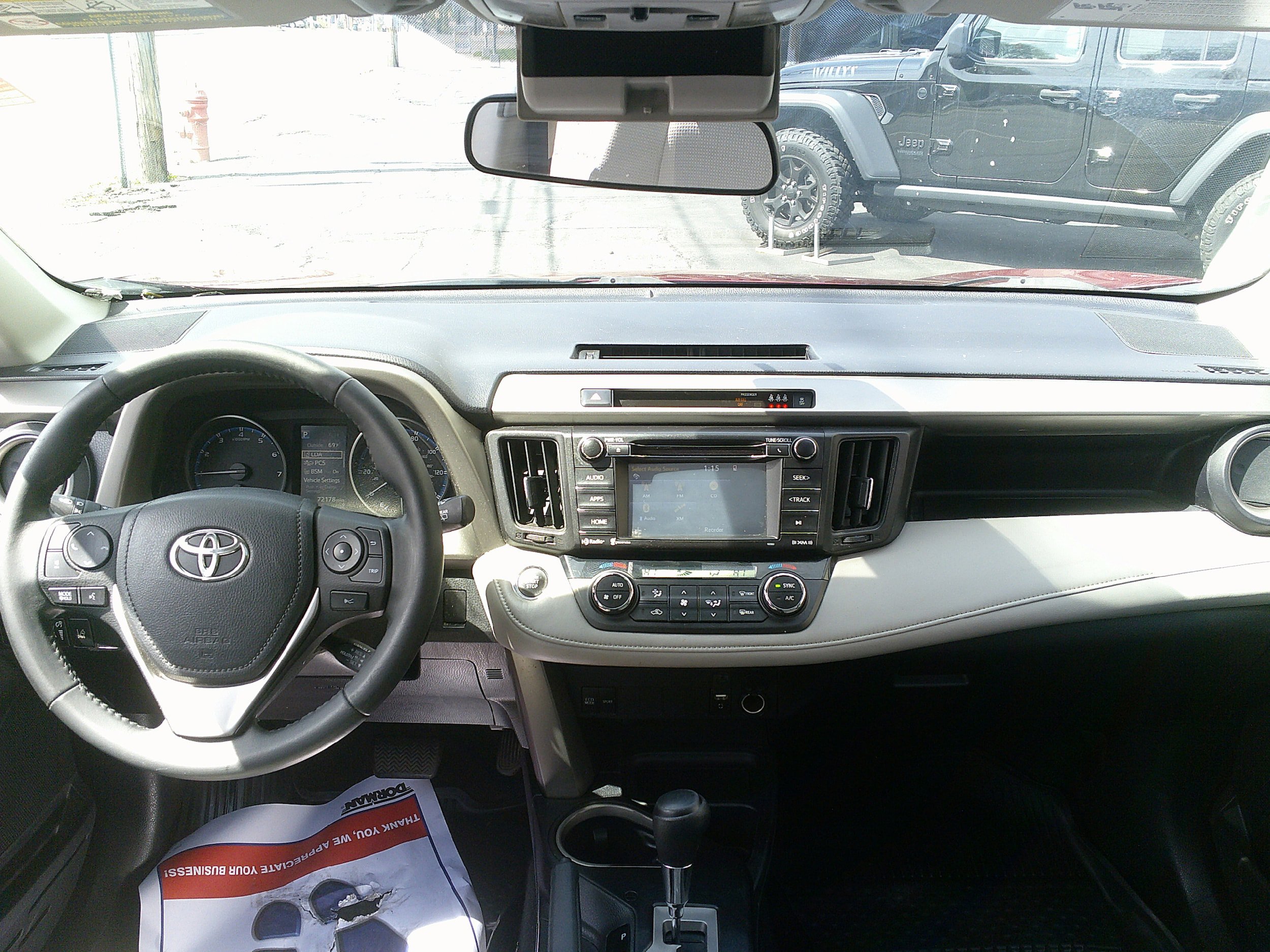 Used 2018 Toyota RAV4 XLE w/ Plus Extra Value Package AWD/4WD image 20
