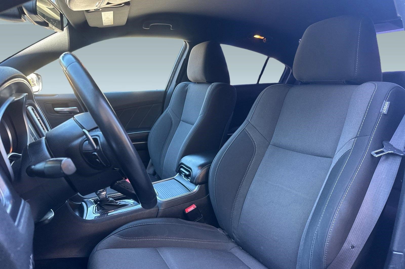 Used 2016 Dodge Charger R/T image 5