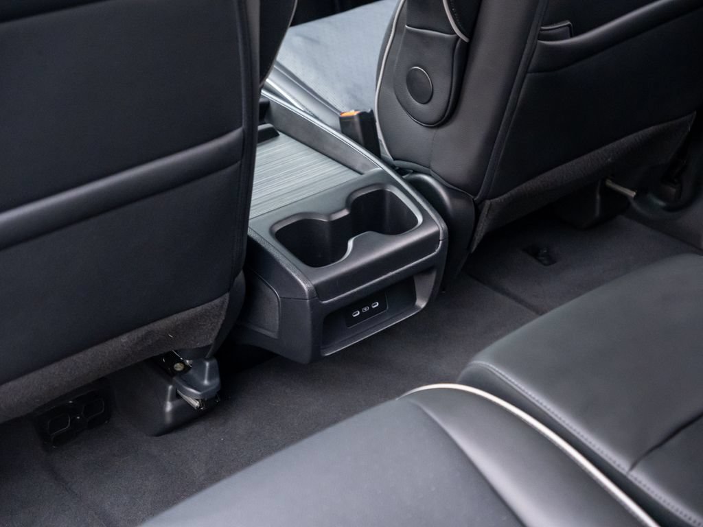 Used 2025 Honda Odyssey Elite image 18
