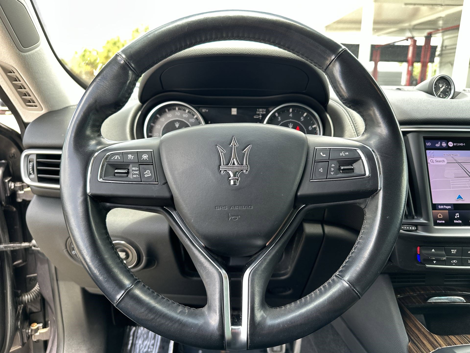 Used 2022 Maserati Levante GT image 11
