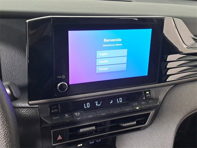 Used 2025 Toyota Camry LE w/ Convenience Package image 28