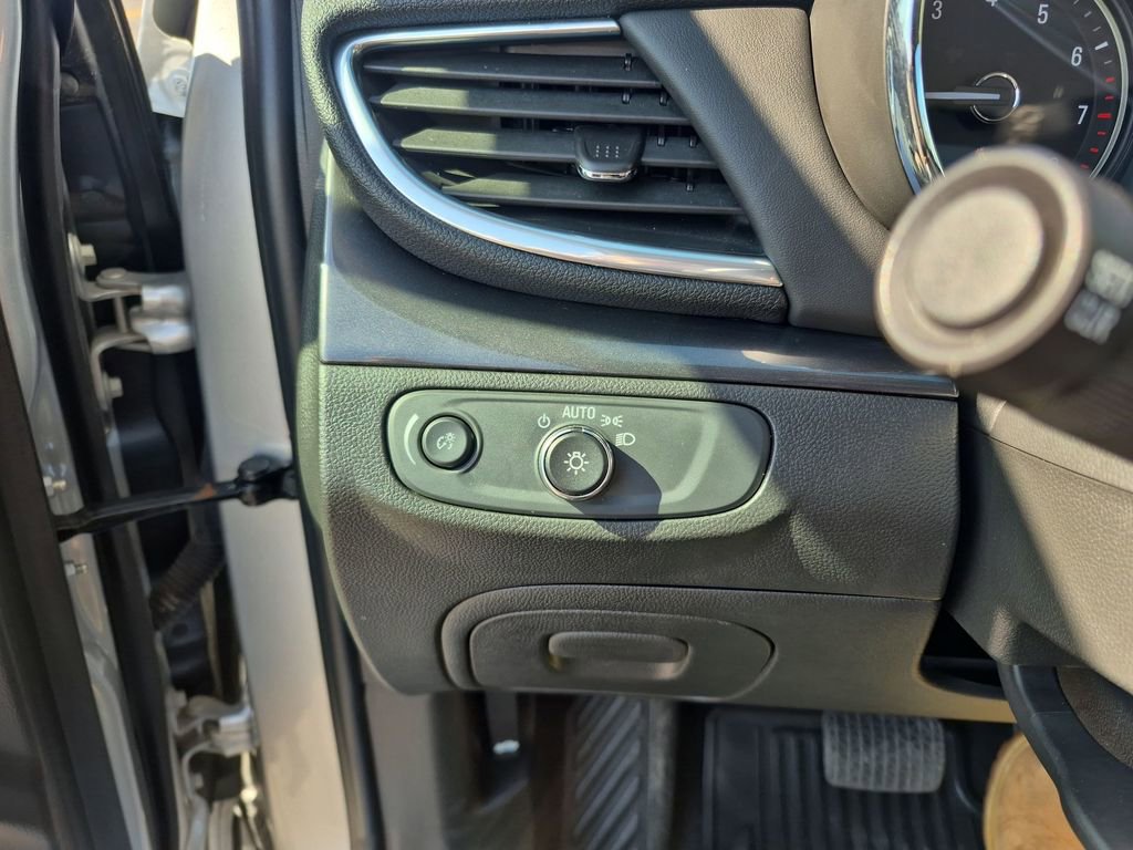 Certified 2022 Buick Encore Preferred w/ Safety Package image 21