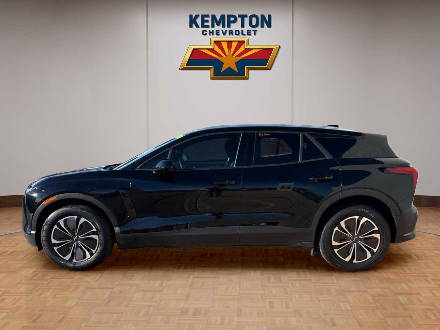 Used 2024 Chevrolet Blazer EV LT image 3