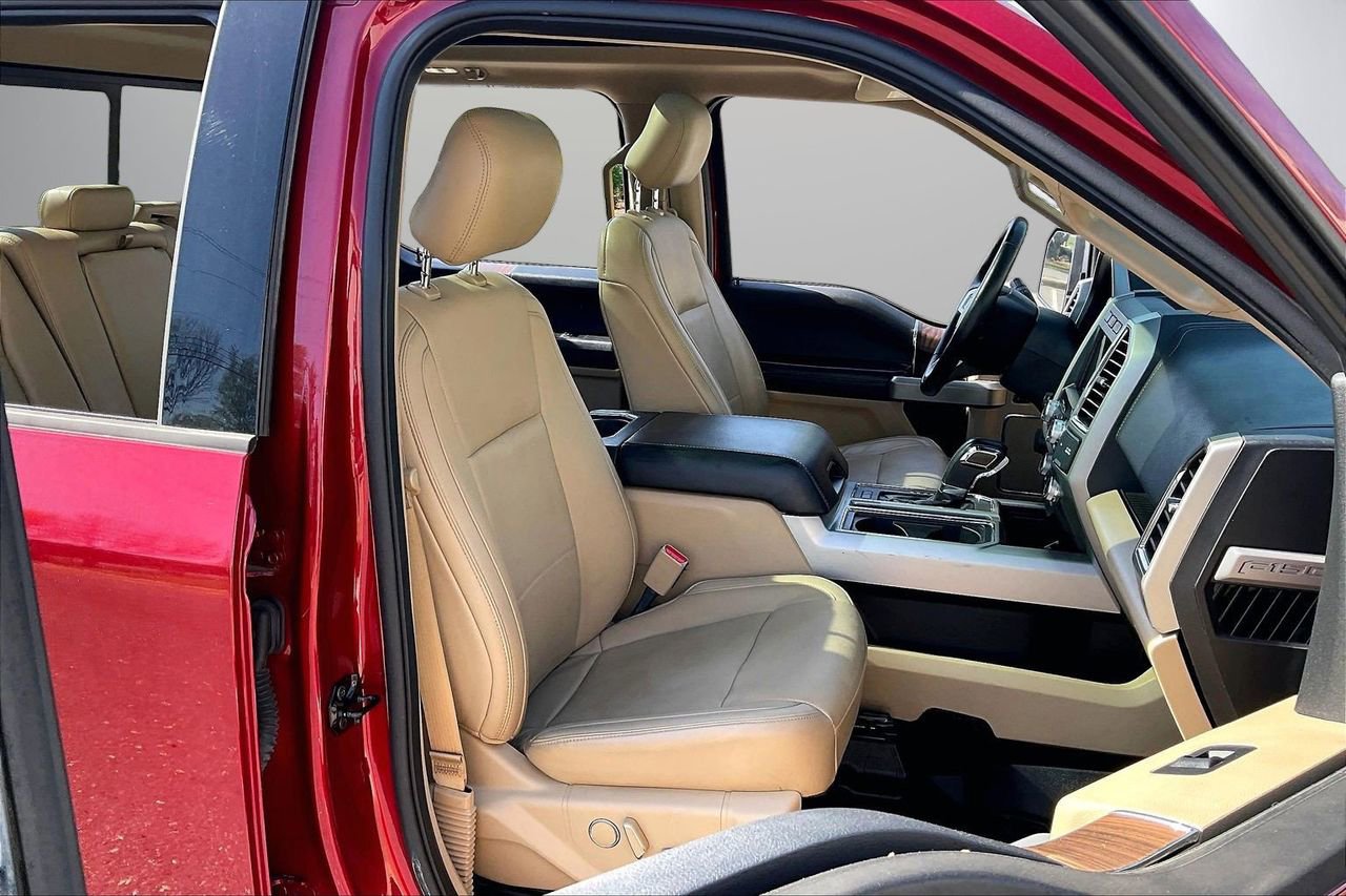 Used 2017 Ford F150 Lariat w/ Equipment Group 502A Luxury image 25