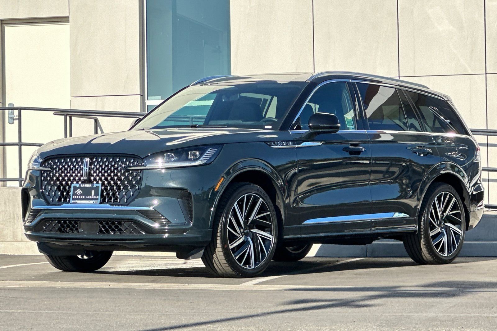New 2026 Lincoln Aviator Black Label AWD/4WD image 7